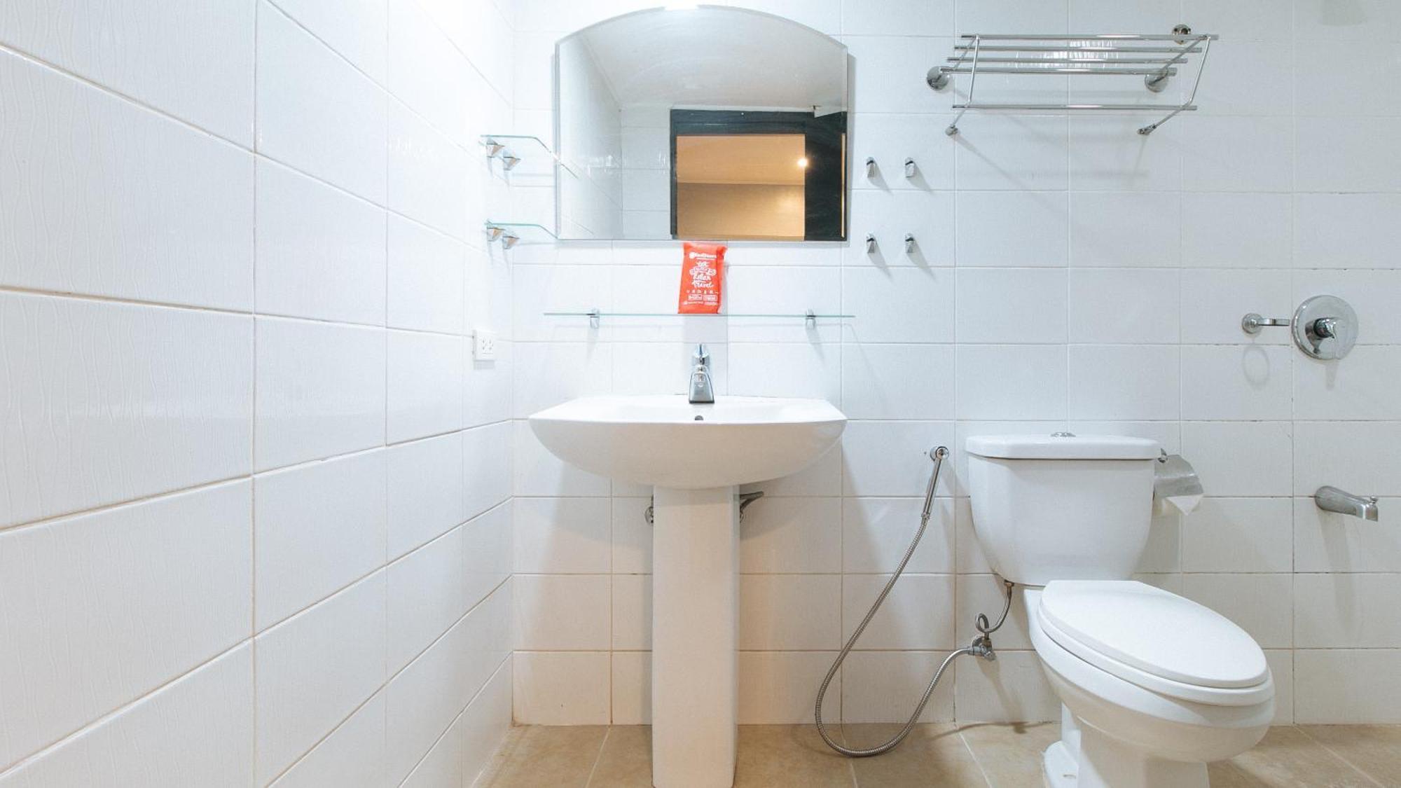 Reddoorz At Dbuilders Rooms Bangkal Makati Makati City Eksteriør bilde