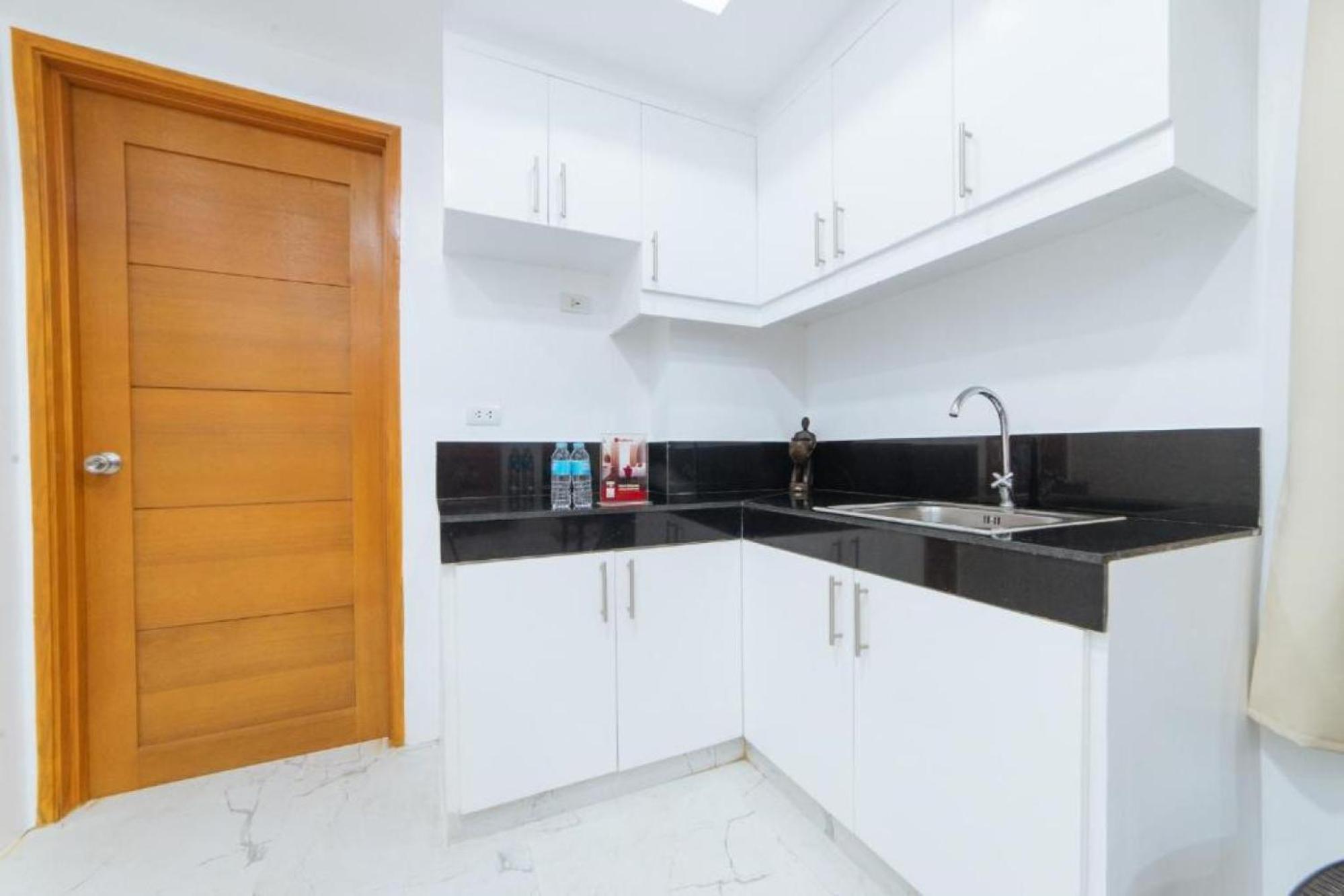 Reddoorz At Dbuilders Rooms Bangkal Makati Makati City Eksteriør bilde