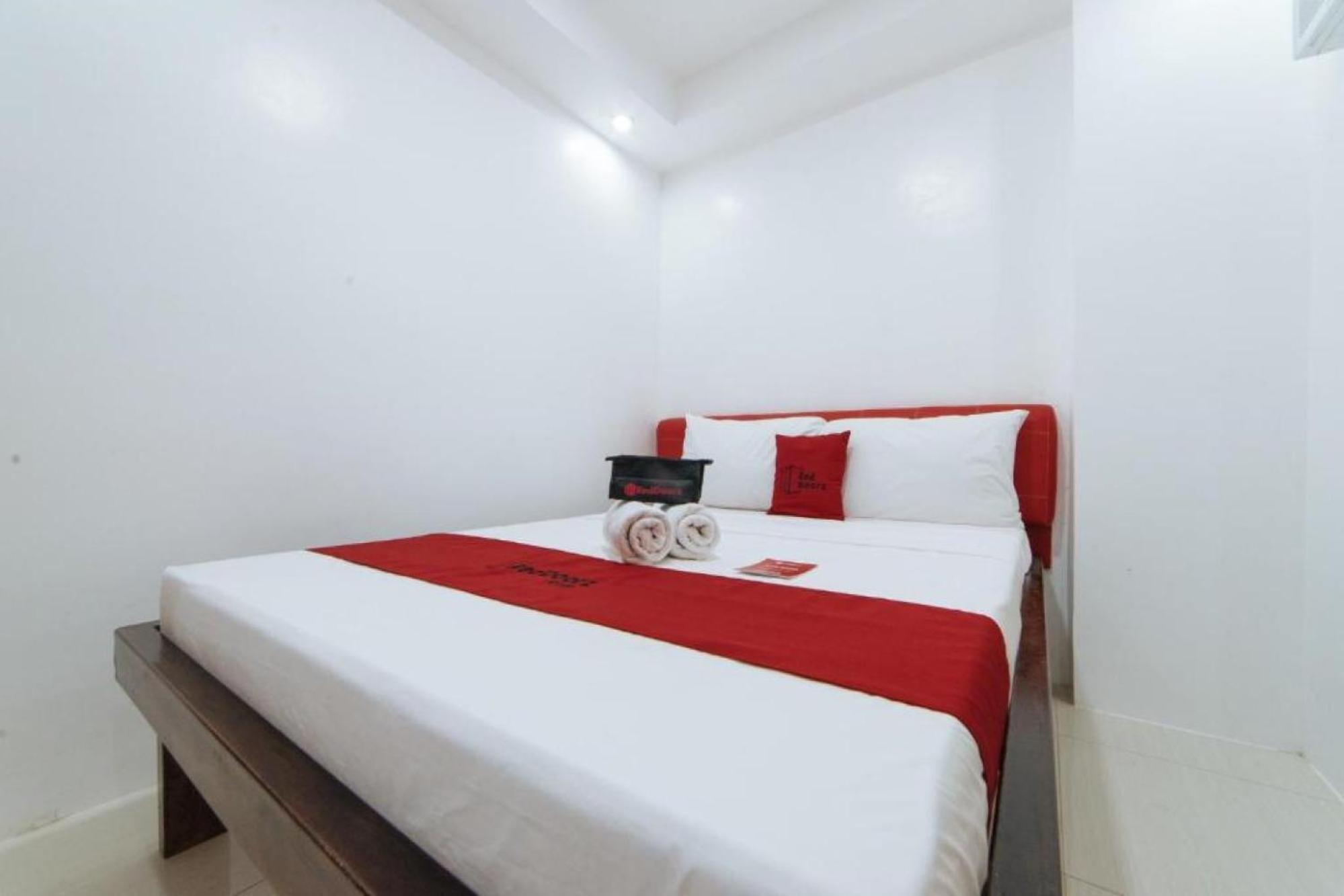 Reddoorz At Dbuilders Rooms Bangkal Makati Makati City Eksteriør bilde