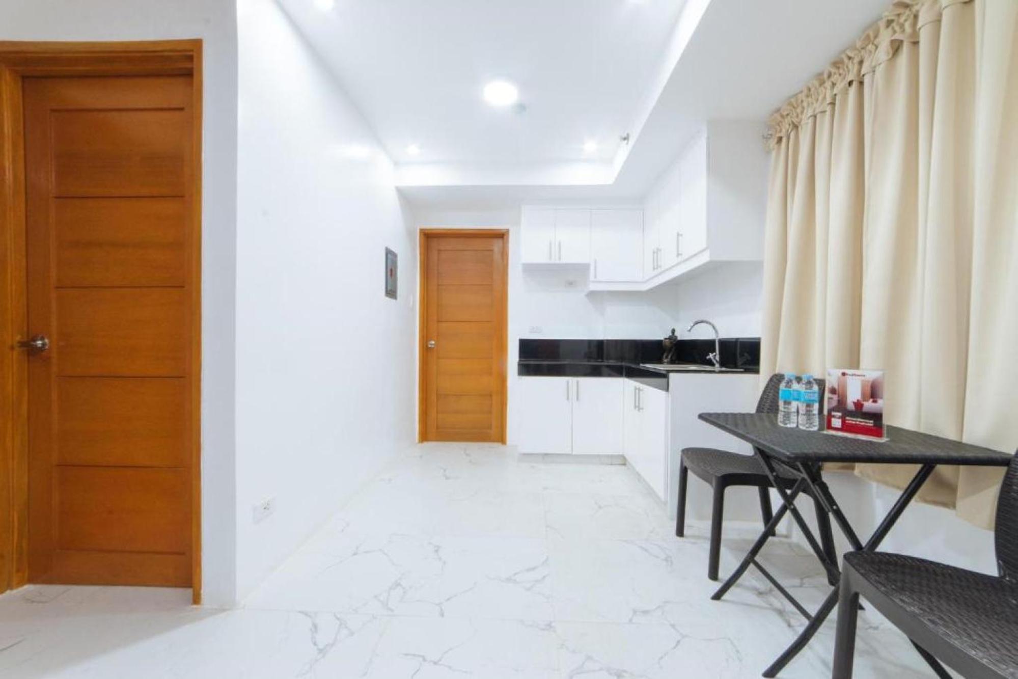 Reddoorz At Dbuilders Rooms Bangkal Makati Makati City Eksteriør bilde