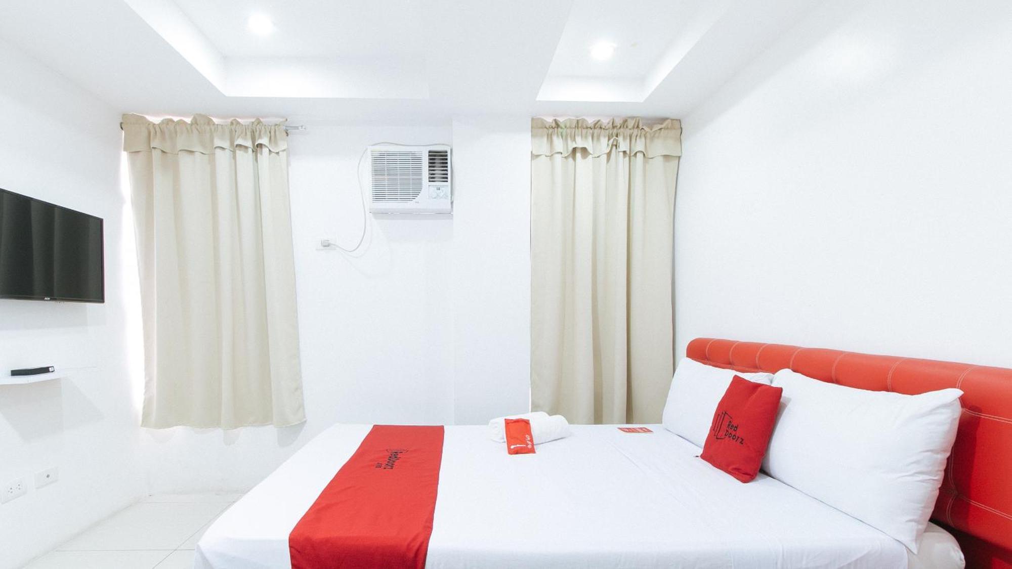 Reddoorz At Dbuilders Rooms Bangkal Makati Makati City Eksteriør bilde
