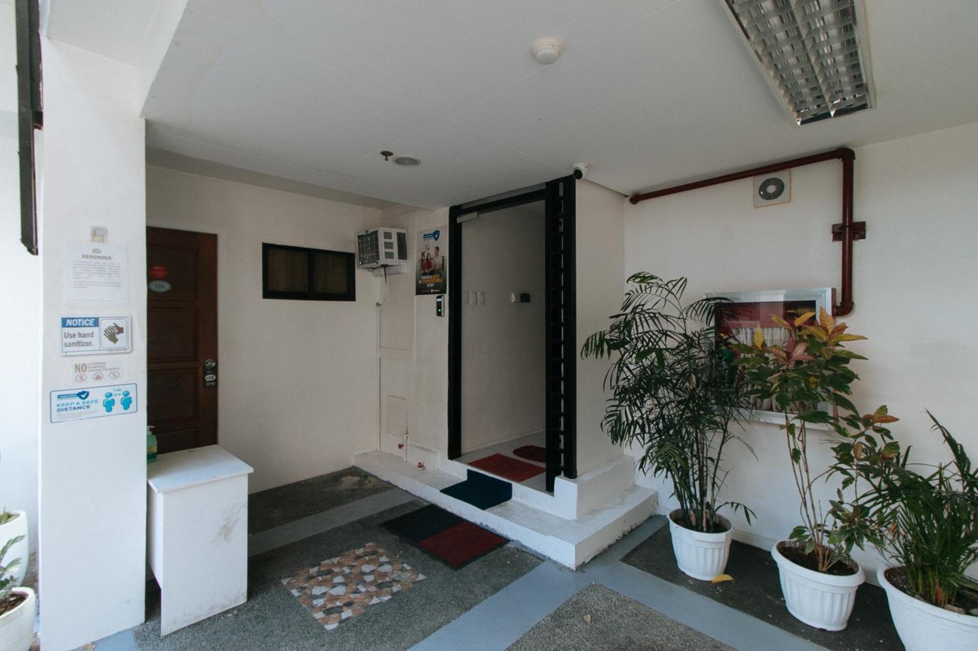 Reddoorz At Dbuilders Rooms Bangkal Makati Makati City Eksteriør bilde