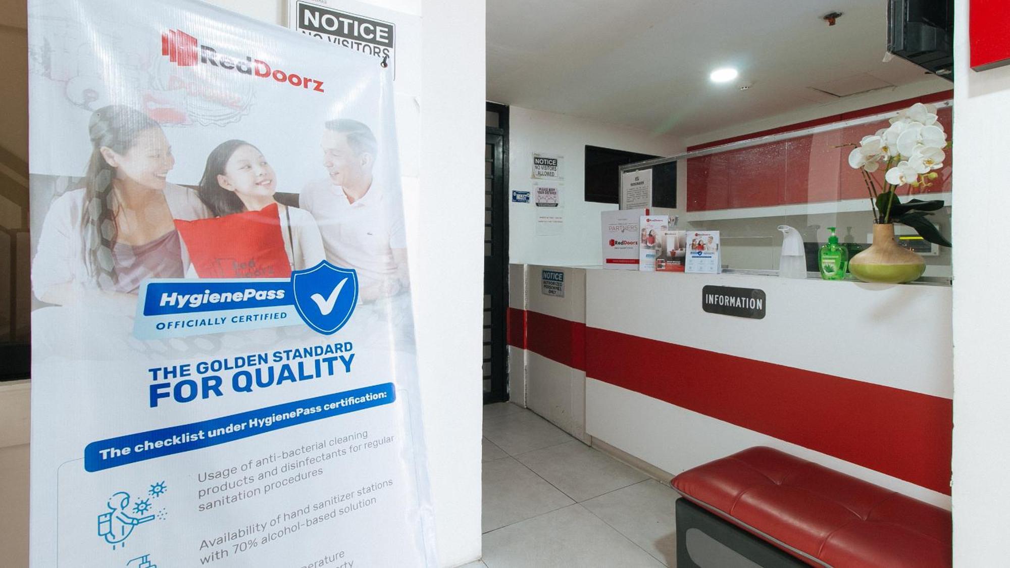 Reddoorz At Dbuilders Rooms Bangkal Makati Makati City Eksteriør bilde