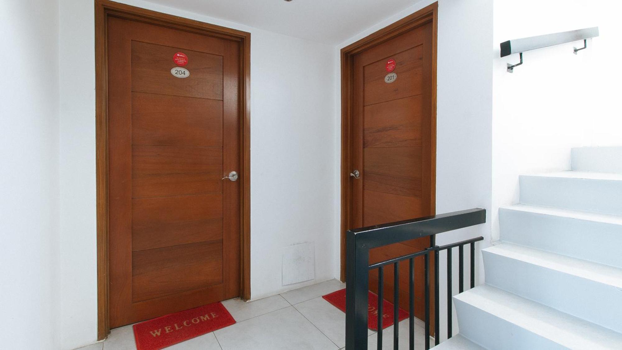 Reddoorz At Dbuilders Rooms Bangkal Makati Makati City Eksteriør bilde