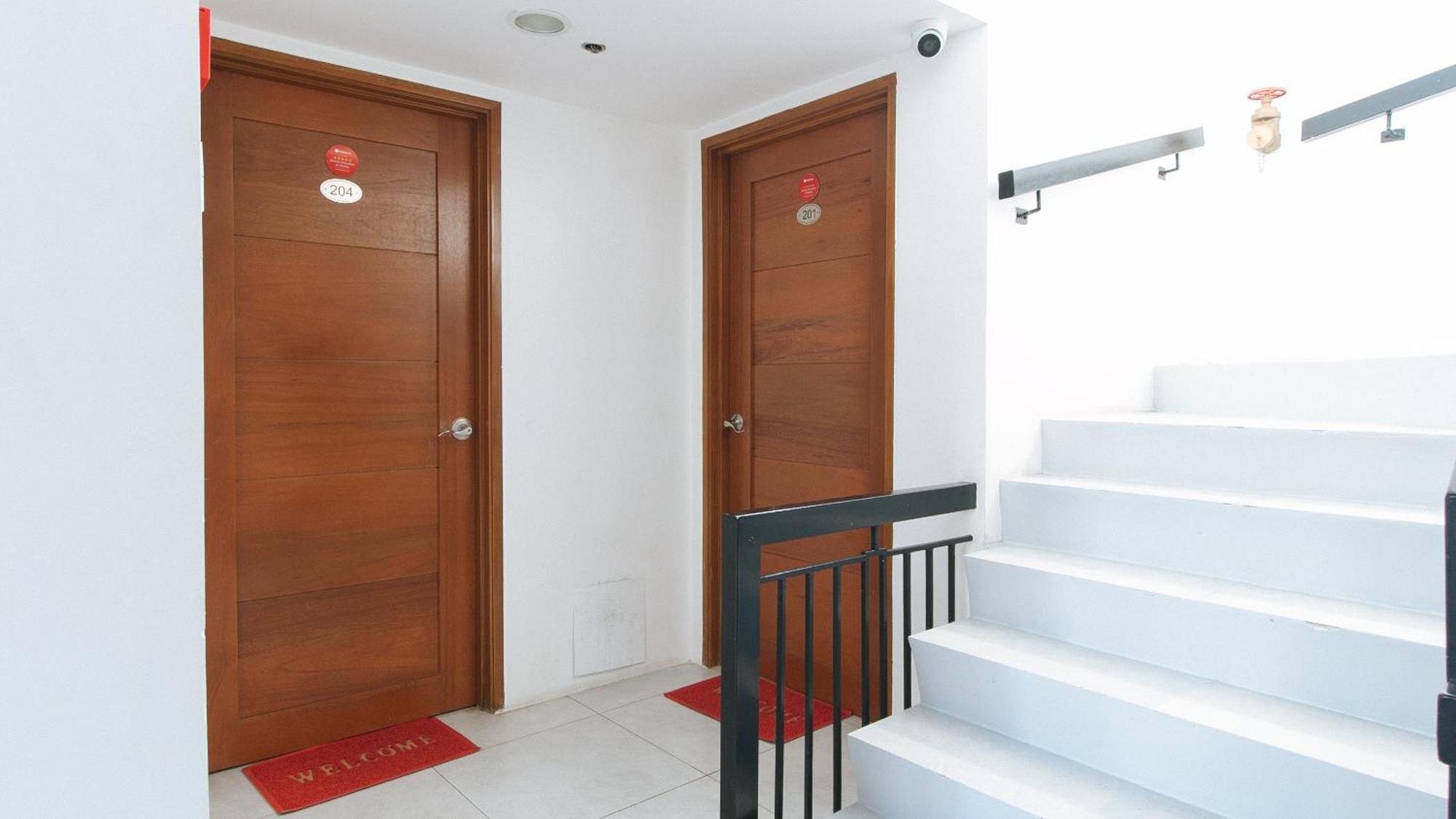 Reddoorz At Dbuilders Rooms Bangkal Makati Makati City Eksteriør bilde